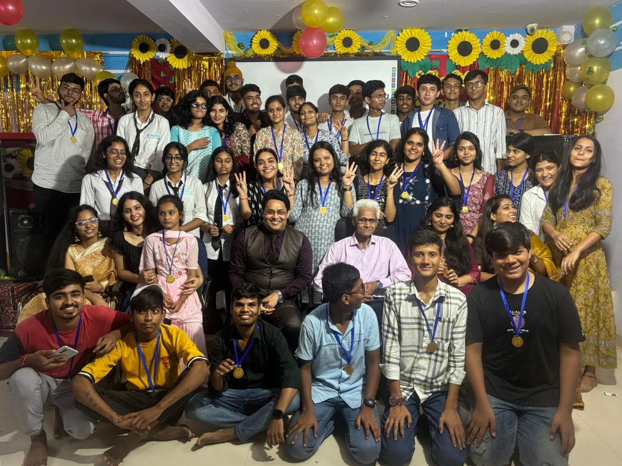 Vidya Kendra IIT JEE NEET Coaching Slide 4